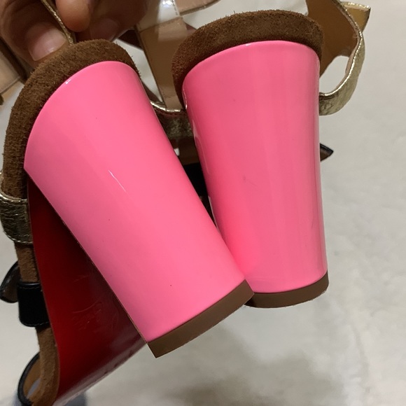 Christian Louboutin ‘Rockin Buckle Up’ - Picture 13 of 15